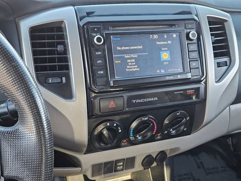 Used 2015 Toyota Tacoma PreRunner w/ SR5 Package image 13