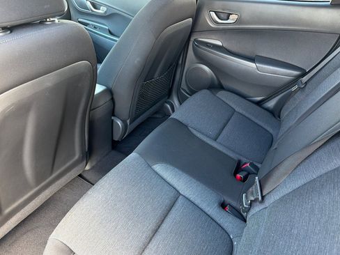 Used 2022 Hyundai Kona SEL w/ Convenience Package image 11