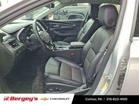 Certified 2018 Chevrolet Impala LT image 15