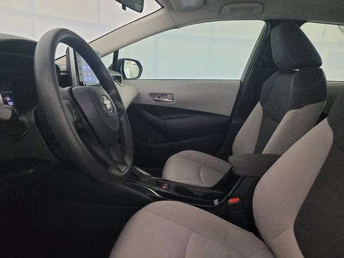 Used 2021 Toyota Corolla LE w/ LE Convenience Package FWD image 17