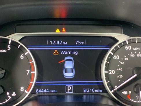 Used 2023 Nissan Altima 2.5 SV FWD image 24
