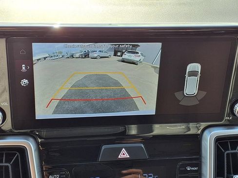 Used 2022 Kia Sorento S w/ Panoramic Sunroof Package FWD image 29