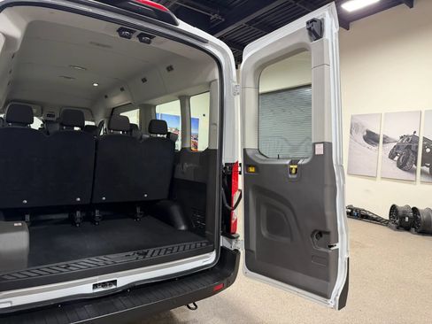 Used 2023 Ford Transit 350 XLT RWD image 24
