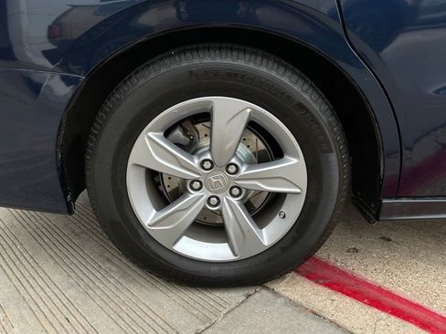Used 2018 Honda Odyssey EX-L image 9