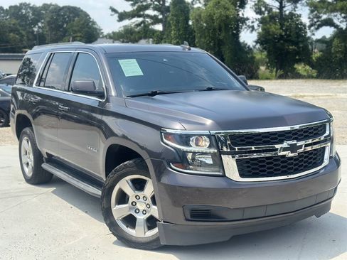 Used 2017 Chevrolet Tahoe LT RWD image 1