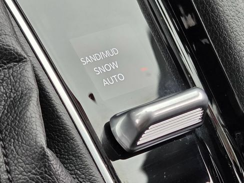 Used 2025 Jeep Compass Limited AWD/4WD image 27