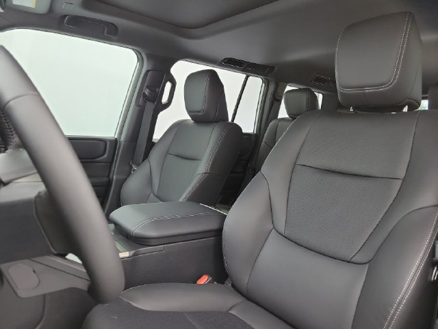 Used 2027 Toyota Land Cruiser AWD/4WD image 19