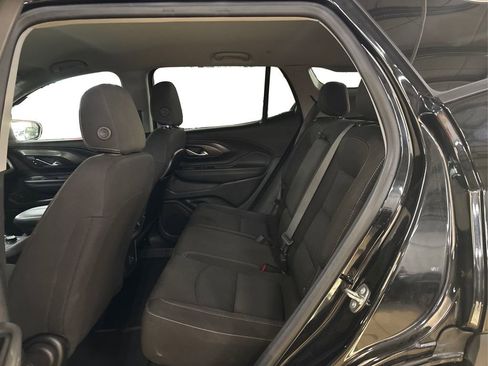 Used 2024 GMC Terrain SLE image 10