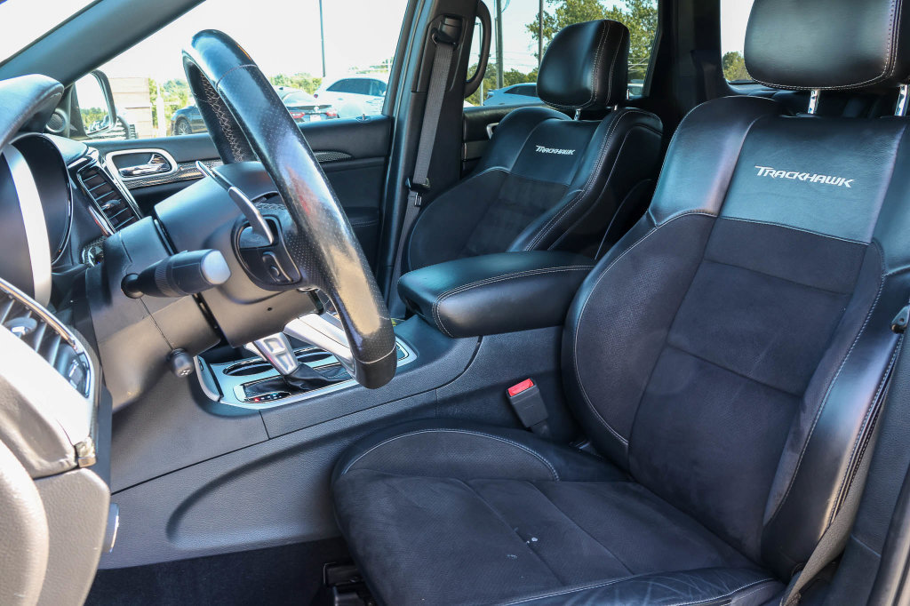 Used 2020 Jeep Grand Cherokee Trackhawk AWD/4WD image 15