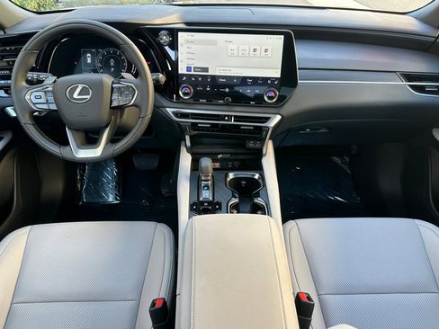 Used 2023 Lexus RX 350 Premium image 14