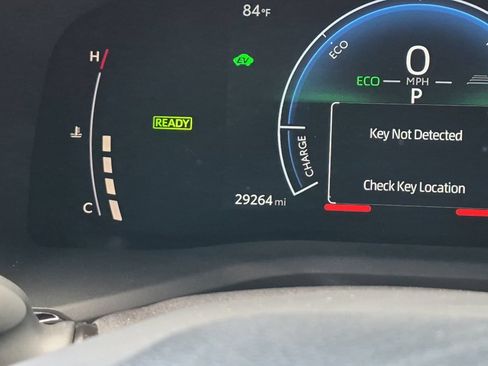 Used 2025 Toyota Camry LE FWD image 24