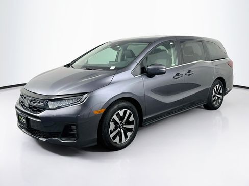 Used 2025 Honda Odyssey EX-L image 3