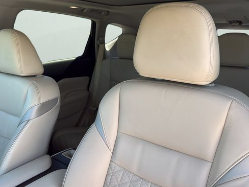 Used 2019 Nissan Murano Platinum w/ Cargo Package FWD image 9