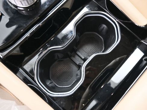 Used 2021 Jeep Grand Cherokee L Limited image 27