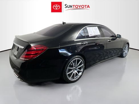 Used 2020 Mercedes-Benz S 450 Sedan image 4