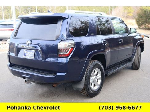 Used 2018 Toyota 4Runner SR5 Premium image 7