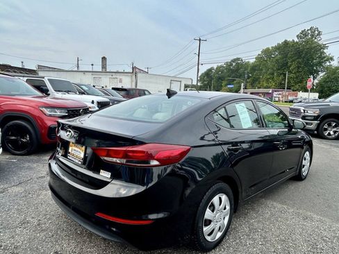 Used 2017 Hyundai Elantra SE FWD image 5