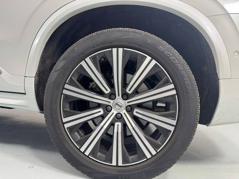 Used 2023 Volvo XC90 B6 Plus w/ Protection Package Premier AWD/4WD image 9