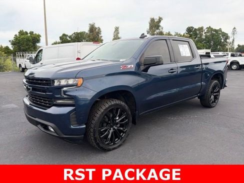 Used 2021 Chevrolet Silverado 1500 RST AWD/4WD image 3