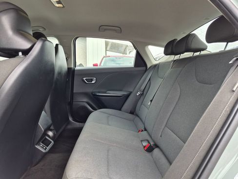 Used 2025 Kia K4 FWD image 33