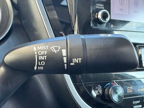 Used 2024 Toyota Camry SE FWD image 18