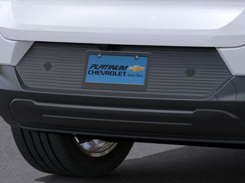 New 2026 Chevrolet Equinox EV LT image 14