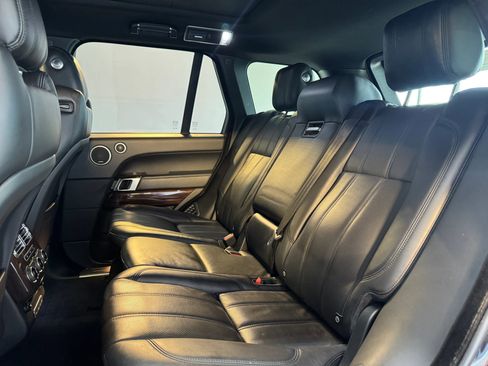 Used 2015 Land Rover Range Rover Supercharged AWD/4WD image 24