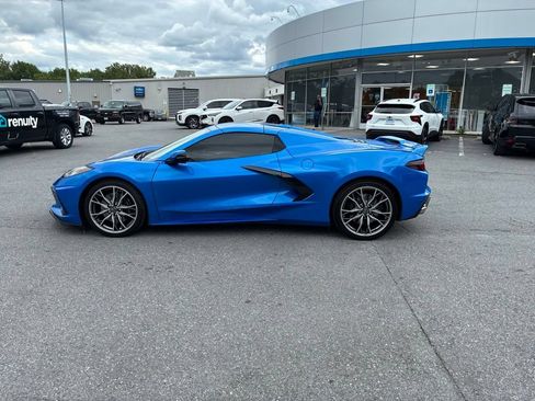 Used 2024 Chevrolet Corvette Stingray Premium Conv w/ Z51 Performance Package RWD image 8