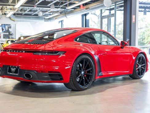 Used 2020 Porsche 911 Carrera S image 6