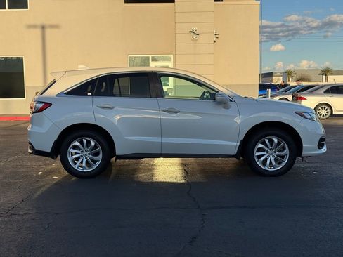Used 2017 Acura RDX w/ Technology Package image 2