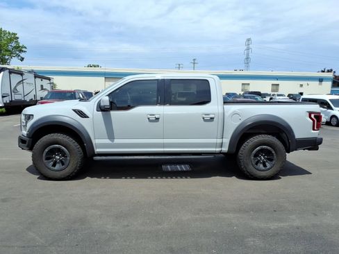 Used 2017 Ford F150 Raptor AWD/4WD image 2
