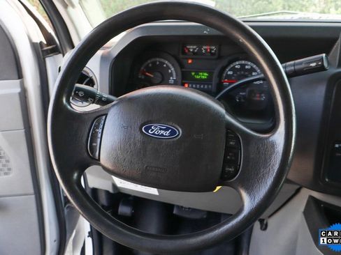 Used 2018 Ford E-350 and Econoline 350 Super Duty image 20