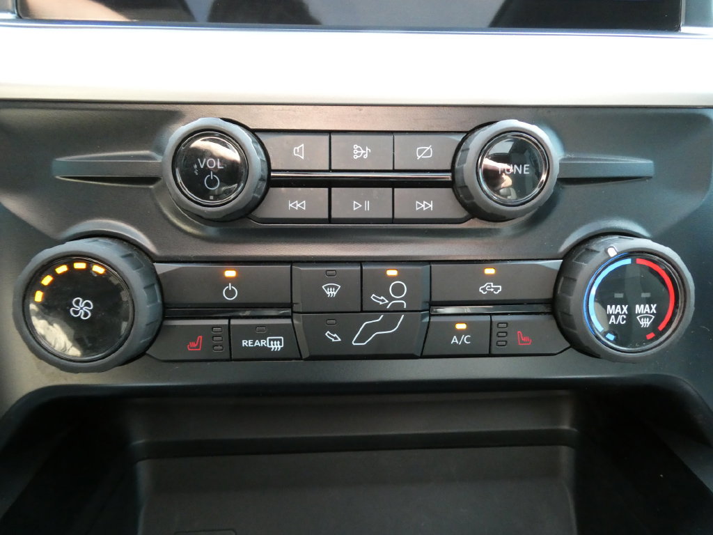 Certified 2024 Ford F250 XLT w/ XLT Premium Package AWD/4WD image 28