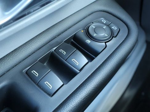 Used 2024 GMC Terrain SLE image 16