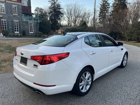 Used 2013 Kia Optima EX w/ Premium Pkg image 10