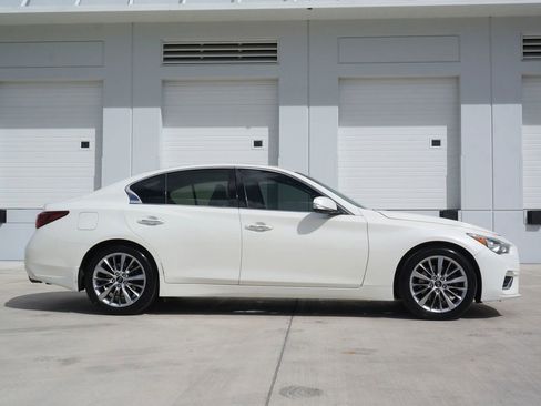 Used 2019 INFINITI Q50 Luxe w/ Essential Package (3.0T Luxe) image 15
