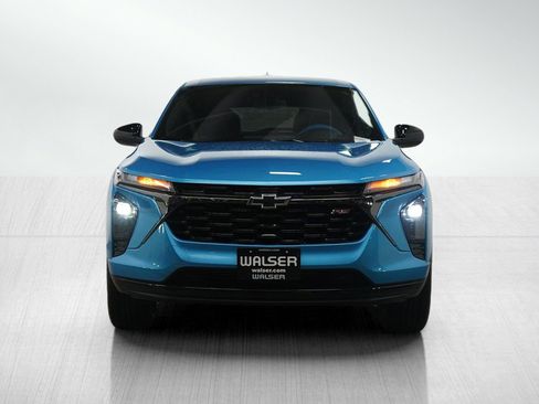 Used 2025 Chevrolet Trax RS w/ Driver Confidence Package image 8