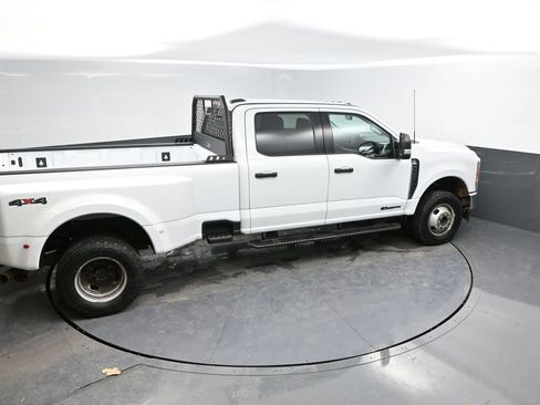 Used 2023 Ford F350 XLT image 31
