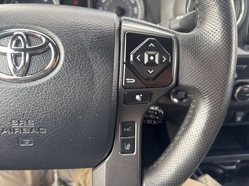 Used 2023 Toyota Tacoma TRD Off-Road image 23