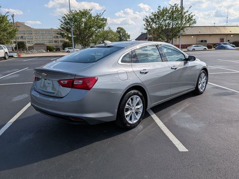 Used 2024 Chevrolet Malibu LT FWD image 3