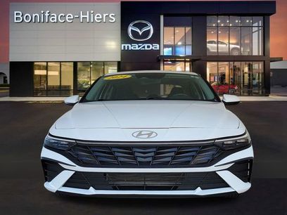 Used 2024 Hyundai Elantra SE