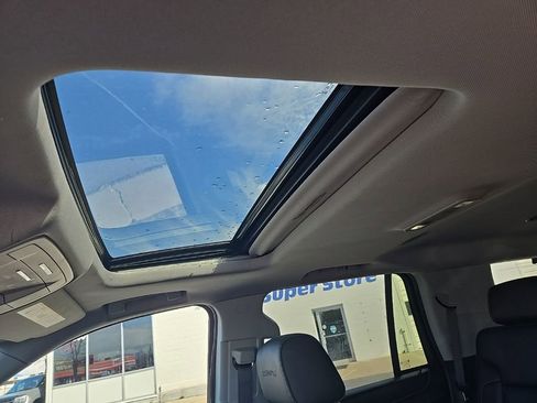 Used 2020 GMC Yukon Denali image 24