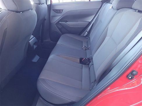 Used 2024 Subaru Crosstrek 2.0i image 18