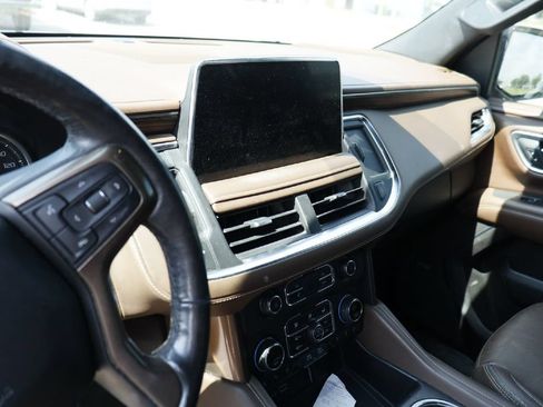 Used 2021 Chevrolet Tahoe High Country w/ Premium Package RWD image 11
