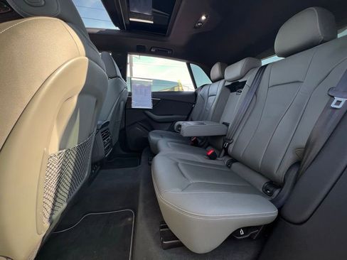 Used 2019 Audi Q8 Premium image 20