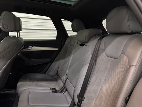 Used 2020 Audi SQ5 Premium w/ Convenience Package AWD/4WD image 25