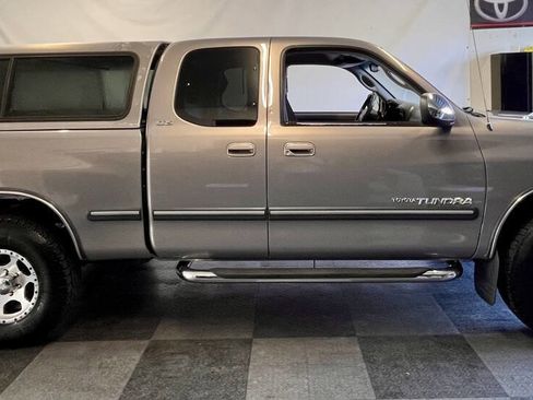 Used 2000 Toyota Tundra SR5 image 2