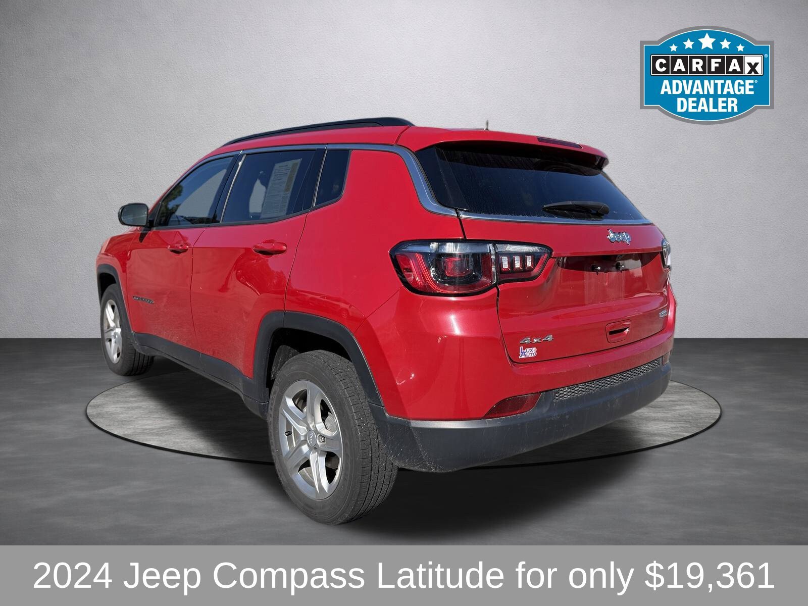 Used 2024 Jeep Compass Latitude AWD/4WD image 5