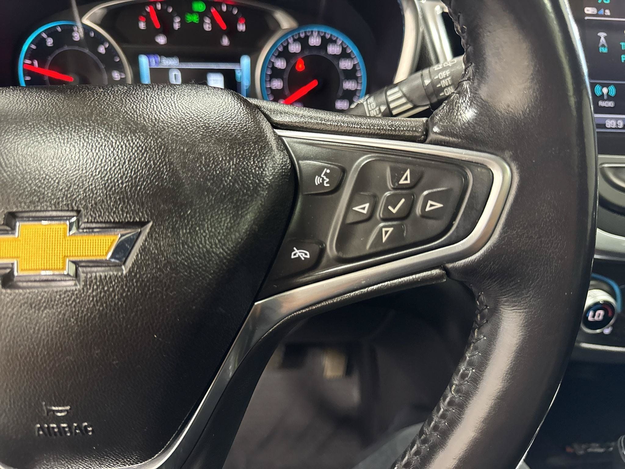 Used 2018 Chevrolet Equinox Premier AWD/4WD image 22