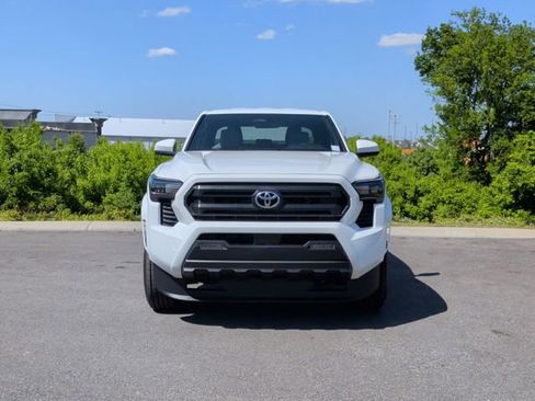 Certified 2026 Toyota Tacoma SR5 image 8